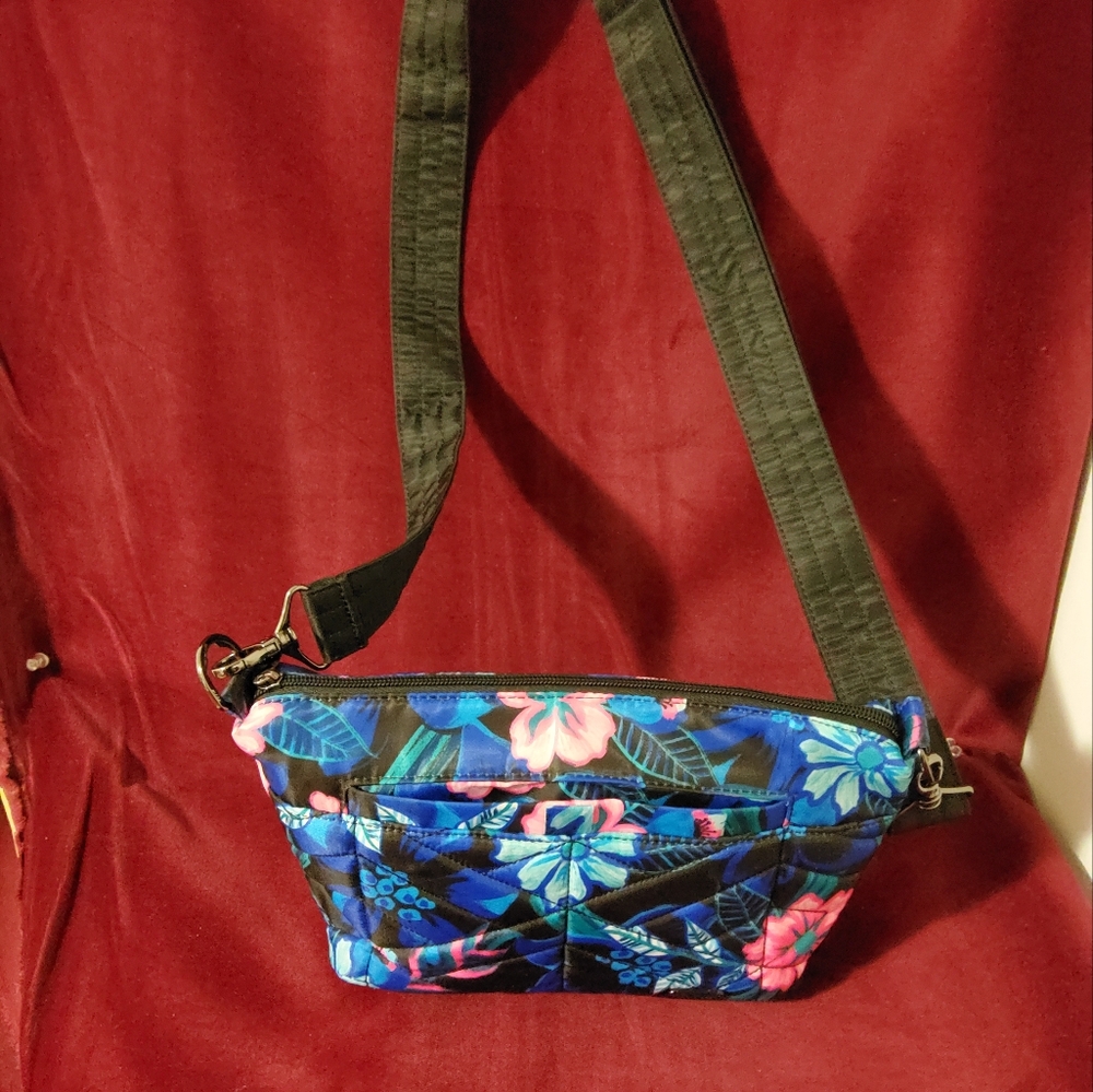Lug Flare,  Resort Black,  EUC